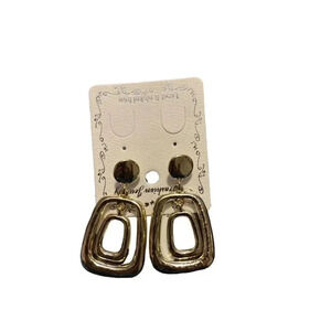 FASHION JEWERLY SQUARE AND LITTLE SQUARE IN MIDDLE NICKLE FREE EARRINGS